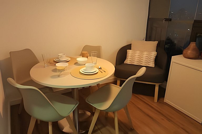 Apê cama Queen e vista top