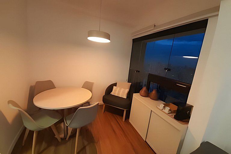 Apê cama Queen e vista top