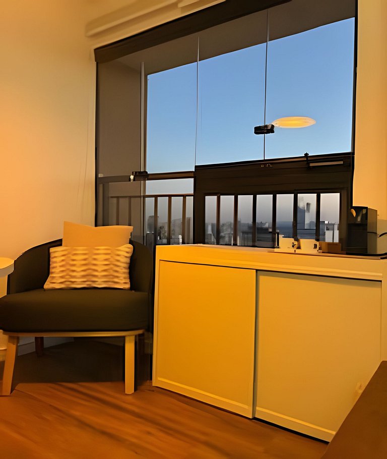 Apê cama Queen e vista top