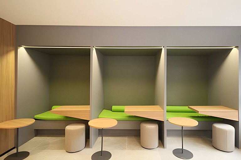 Apê cama Queen e vista top