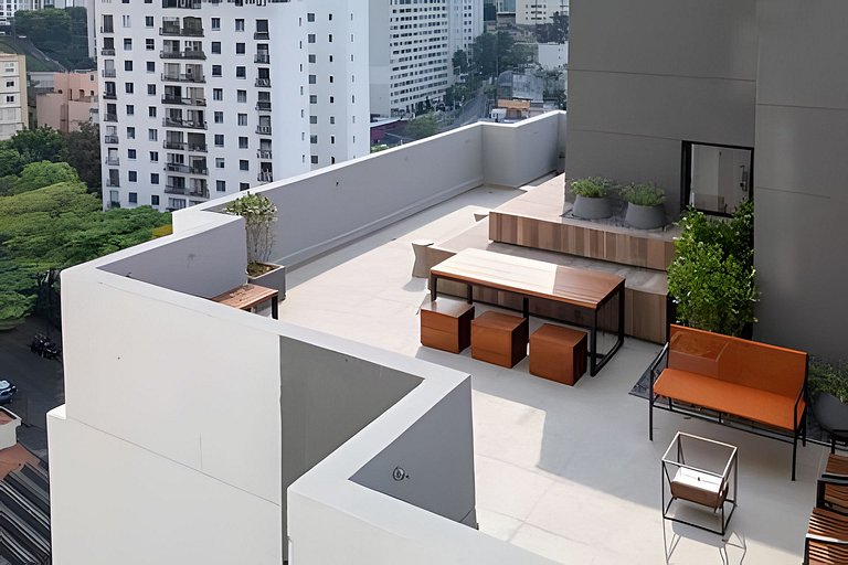 Apê Moderno PUC, Allianz Bourbon