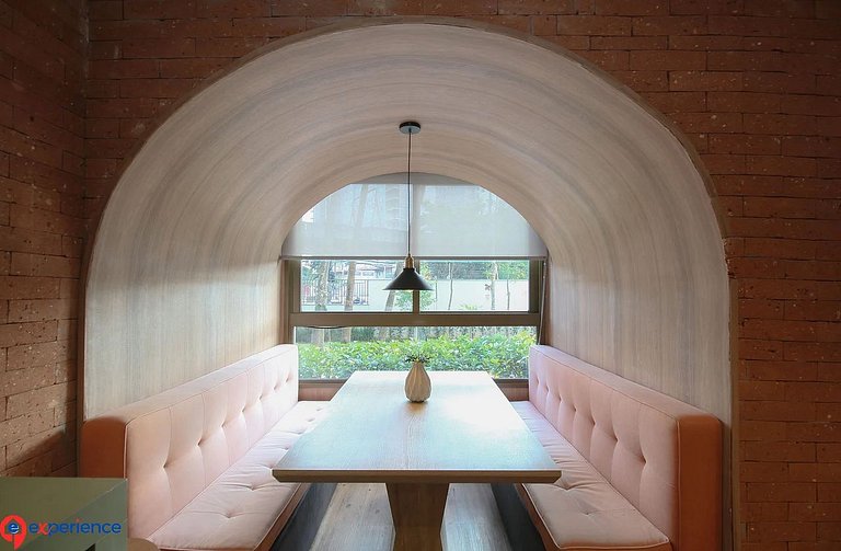 Studio Novo e Completo – 1 Min do Metrô + Vaga