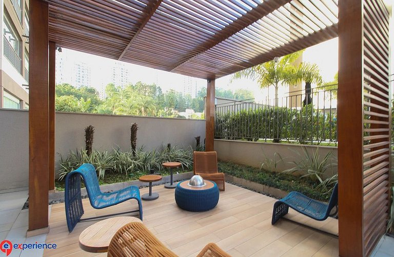 Studio Novo e Completo – 1 Min do Metrô + Vaga