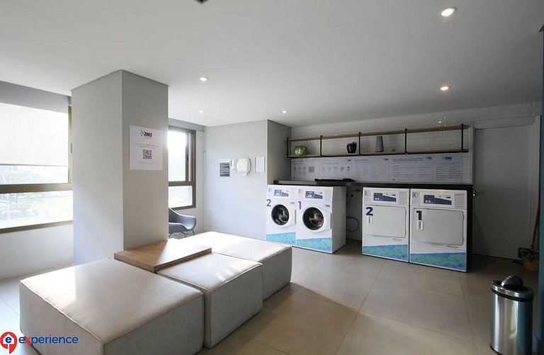 Studio Novo e Completo – 1 Min do Metrô + Vaga