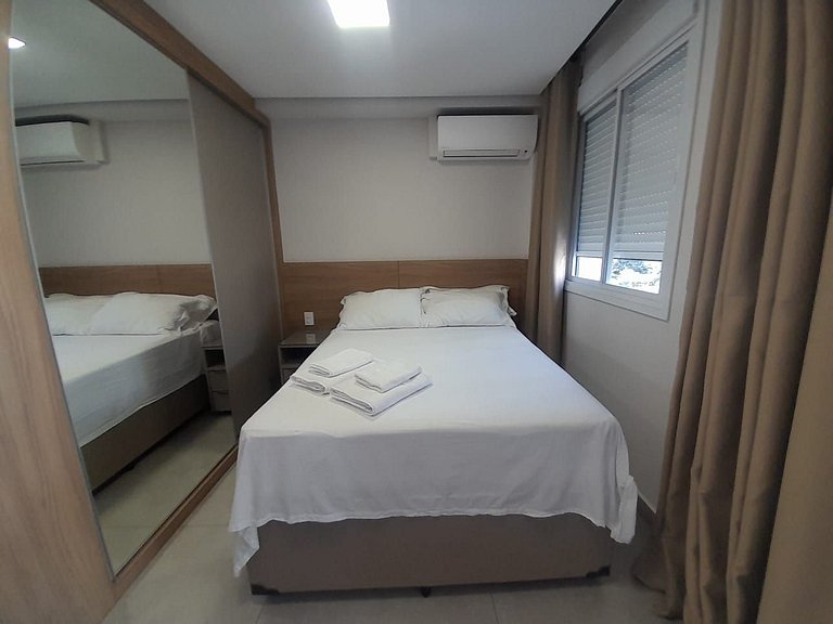 Studio Novo e Completo – 1 Min do Metrô + Vaga