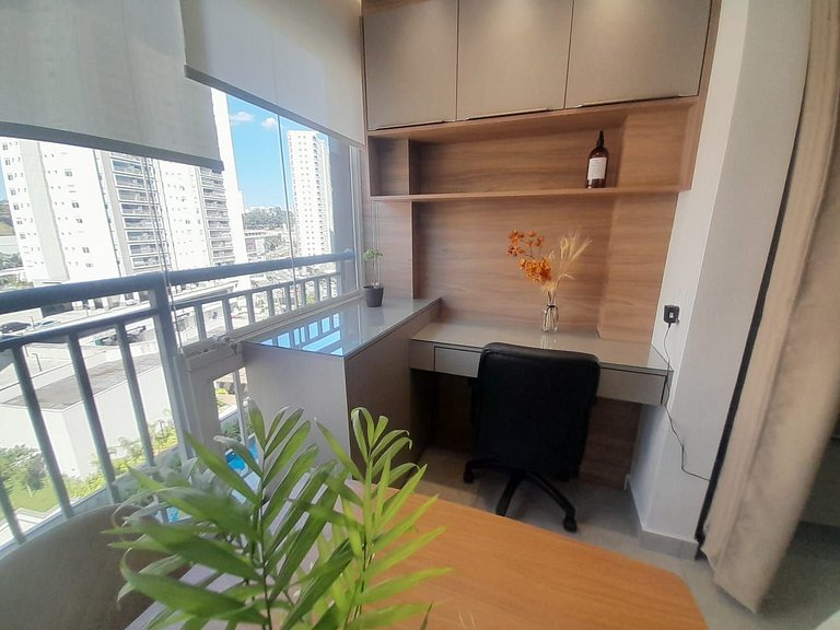 Studio Novo e Completo – 1 Min do Metrô + Vaga