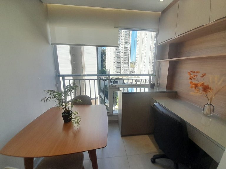 Studio Novo e Completo – 1 Min do Metrô + Vaga