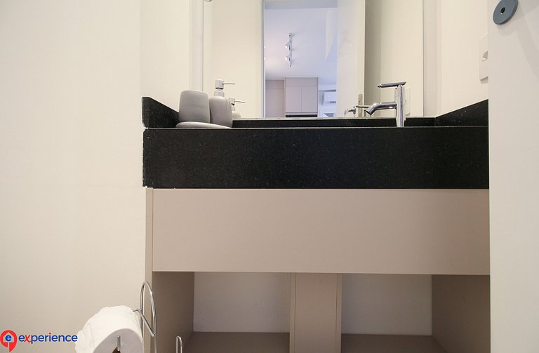 Apê cama Queen e vista top