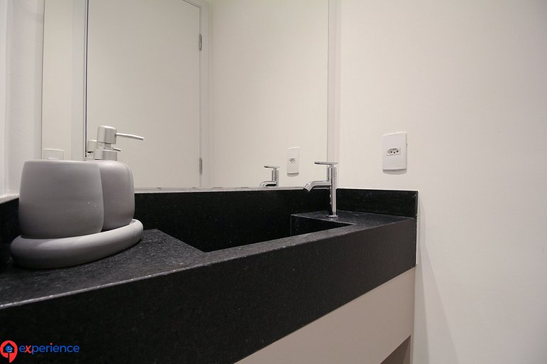 Apê cama Queen e vista top