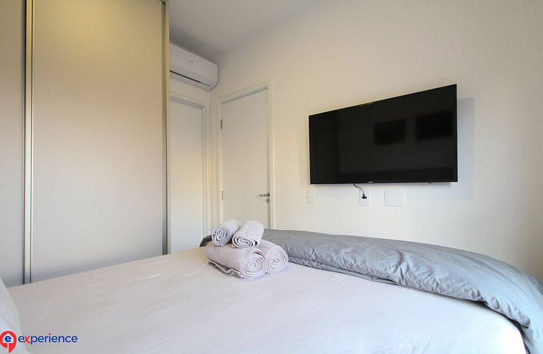 Apê cama Queen e vista top