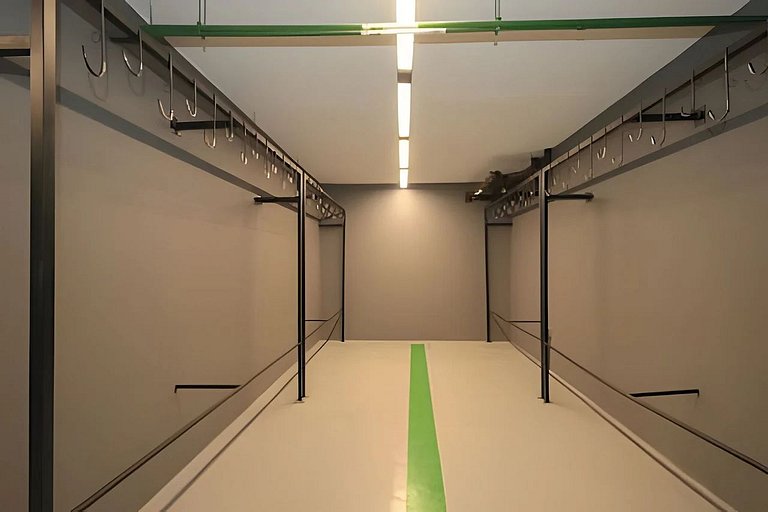 Apê cama Queen e vista top