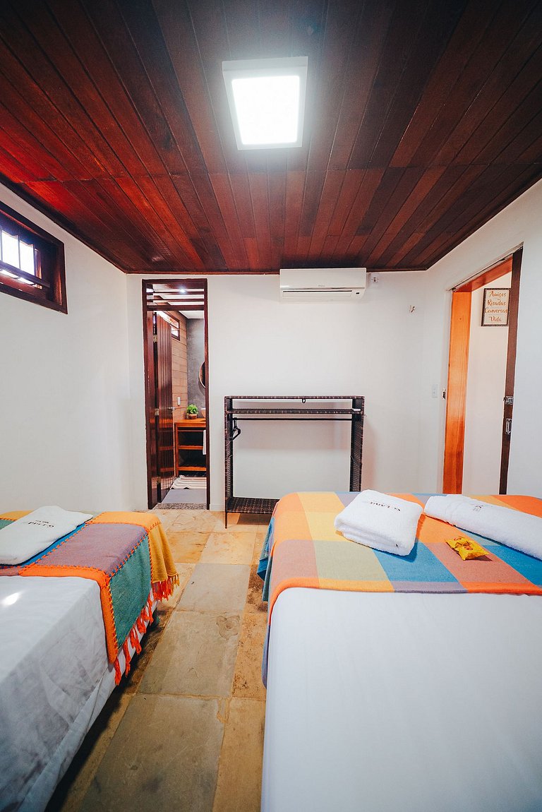 Paraíso na Taíba – Casa Pé na Areia com 4 Suítes