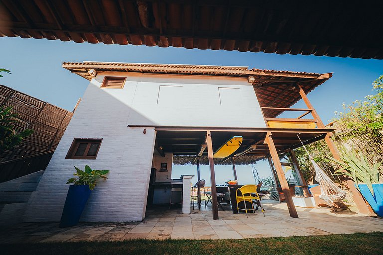 Paraíso na Taíba – Casa Pé na Areia com 4 Suítes