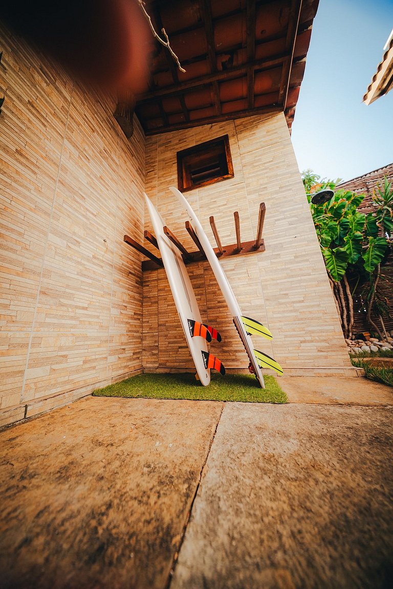 Paraíso na Taíba – Casa Pé na Areia com 4 Suítes