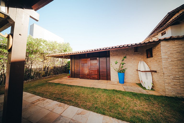 Paraíso na Taíba – Casa Pé na Areia com 4 Suítes