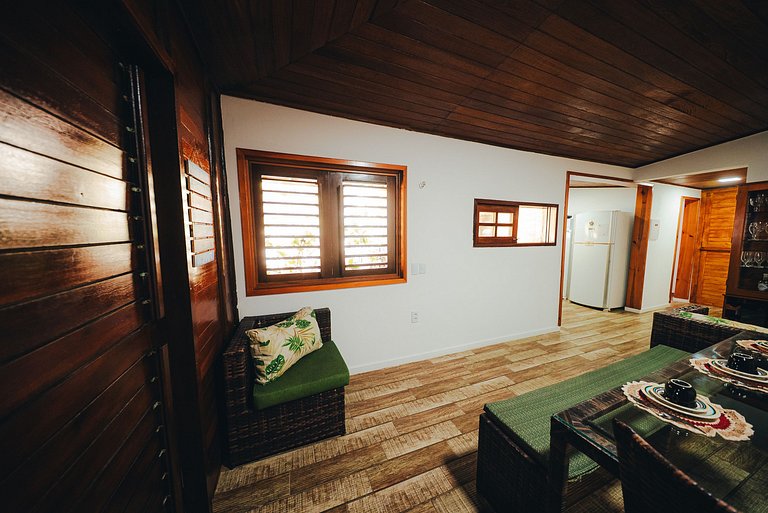 Paraíso na Taíba – Casa Pé na Areia com 4 Suítes