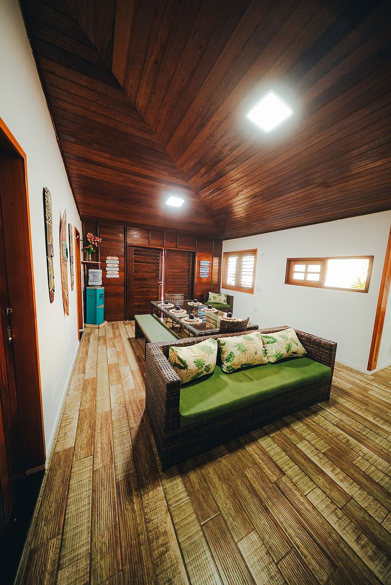 Paraíso na Taíba – Casa Pé na Areia com 4 Suítes