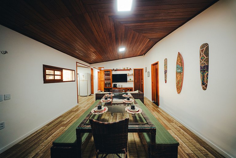 Paraíso na Taíba – Casa Pé na Areia com 4 Suítes