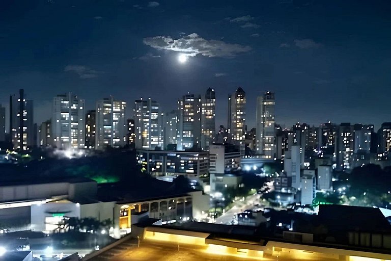 Refúgio Urbano em frente ao Shopping Morumbi Town