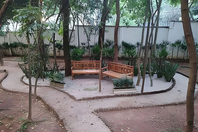 Refúgio Urbano em frente ao Shopping Morumbi Town