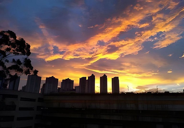 Refúgio Urbano em frente ao Shopping Morumbi Town