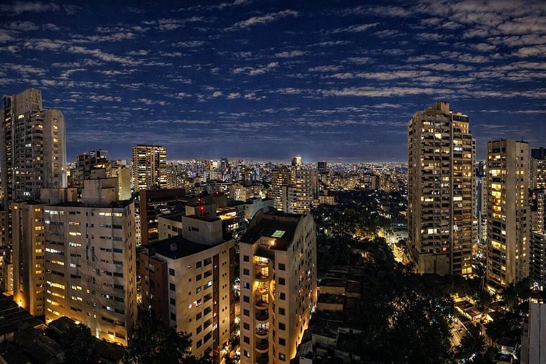 Apê cama Queen e vista top